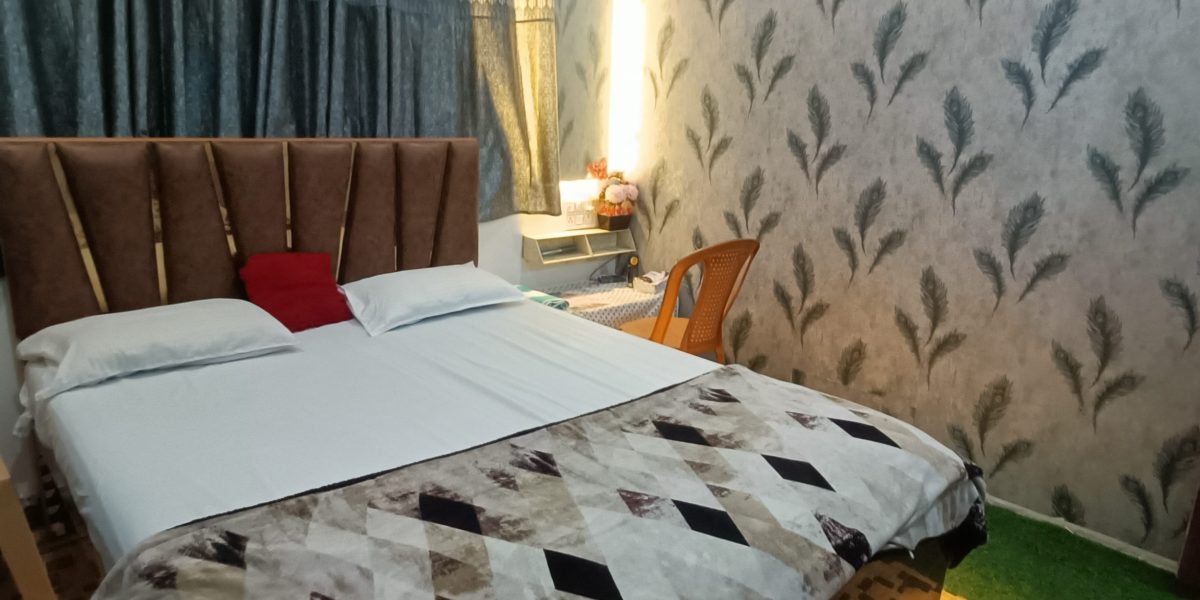 couples friendly room katihar non ac room